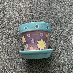 Flower pot